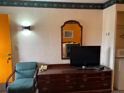 sunrise motel image 14